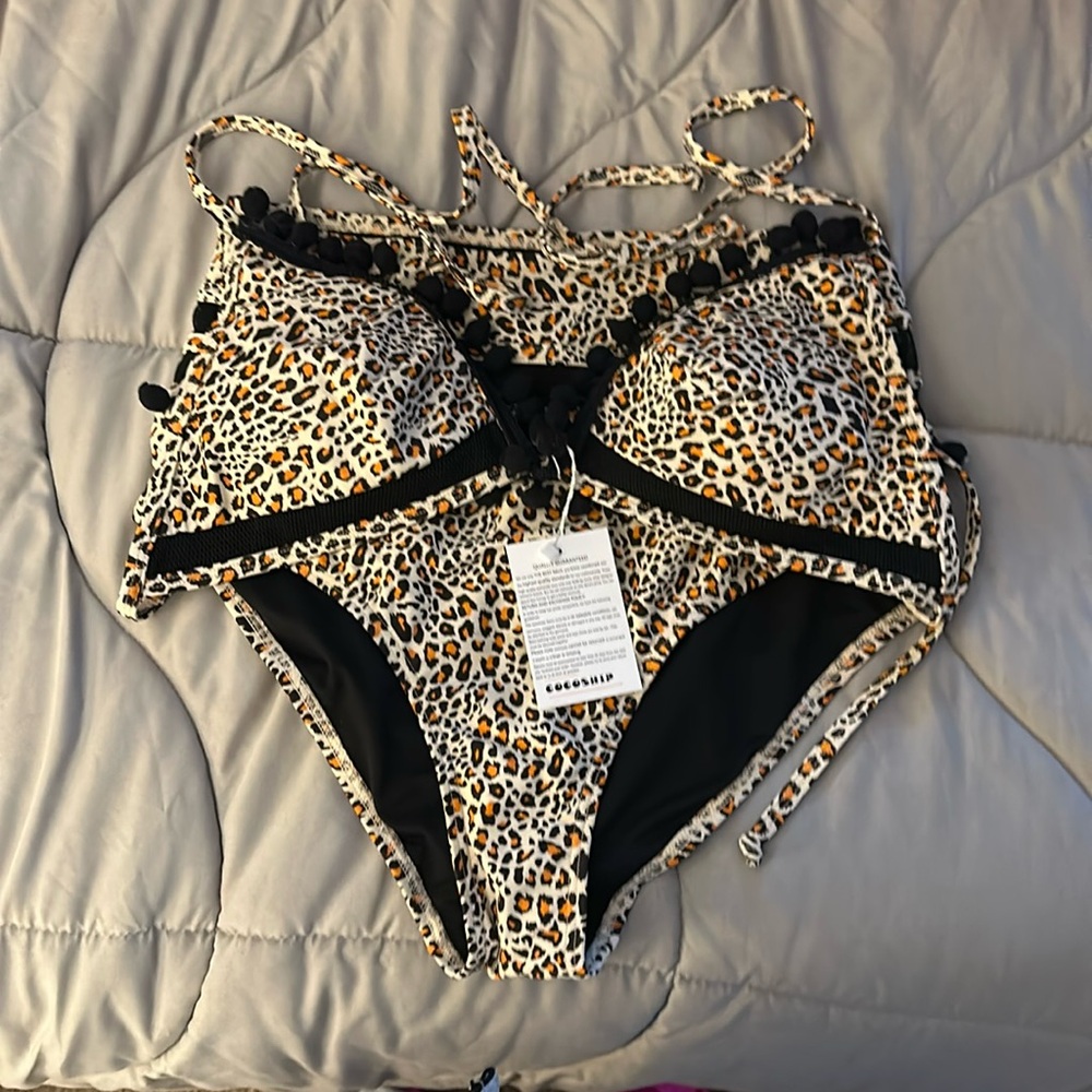 NWT Cocoship Bikini leopard print size 8